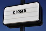 Closed_sign_150.jpg