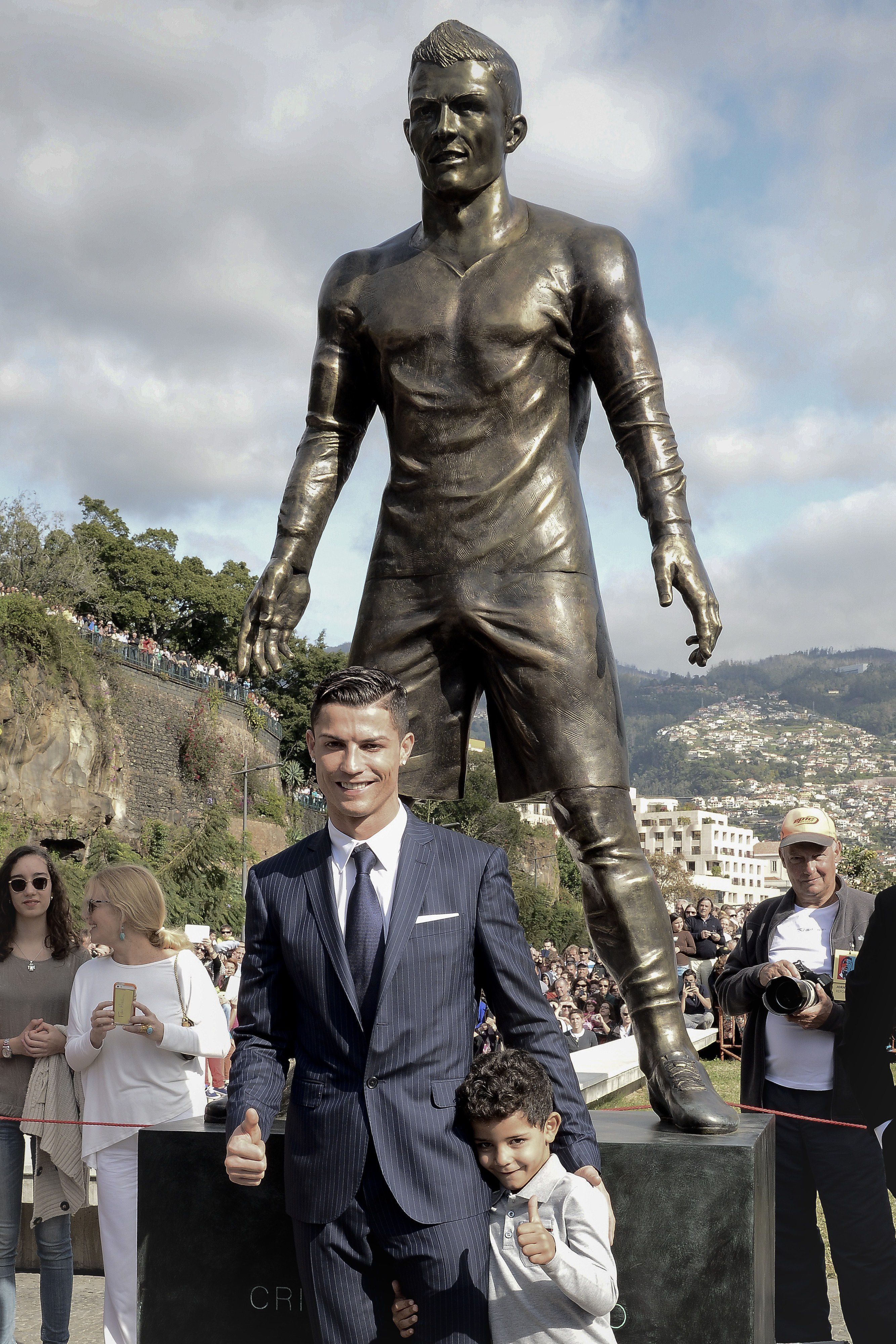 Cristiano Ronaldos New Statue Has a Very Impressive Penis 