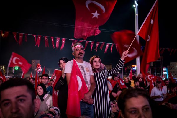 Erdogan supporters rally in Istanbul.